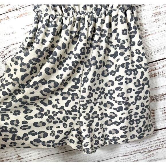 NEW Bibi Womens Animal Print Keyhole Back Short Sleeve Romper Cream Black Small - Picture 7 of 12